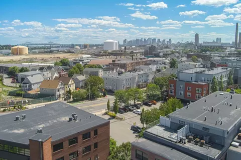 View/Area - 210 Broadway #406, Everett, MA 02149 photo 5 of 6