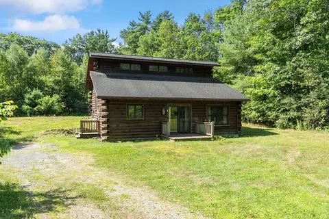 95 School House Rd, Phillipston, MA 01331