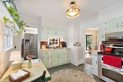 Kitchen - 7 Jonathan St, Gardner, MA 01440 photo 2 of 2