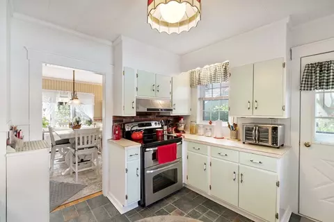Kitchen - 7 Jonathan St, Gardner, MA 01440 photo 1 of 2