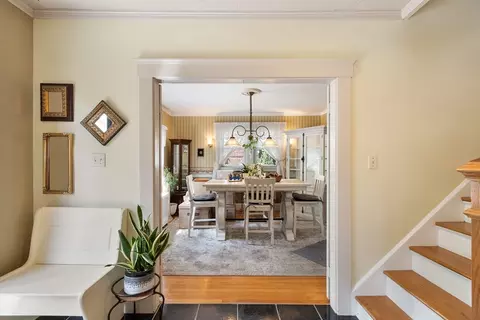Entry Way - 7 Jonathan St, Gardner, MA 01440 photo 3 of 4