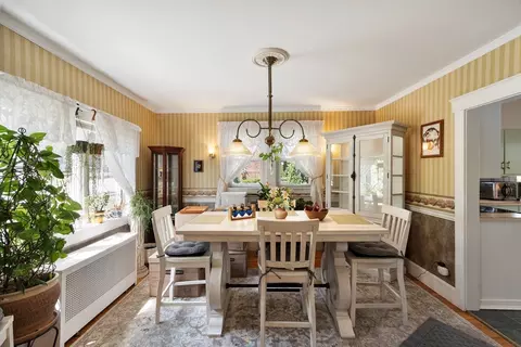 Dining - 7 Jonathan St, Gardner, MA 01440 photo 1 of 3