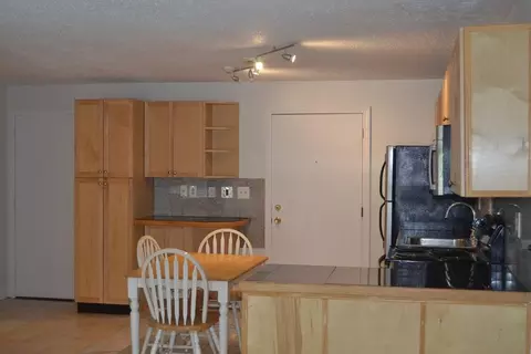 98 Pemberton St #23, Dracut, MA 01826