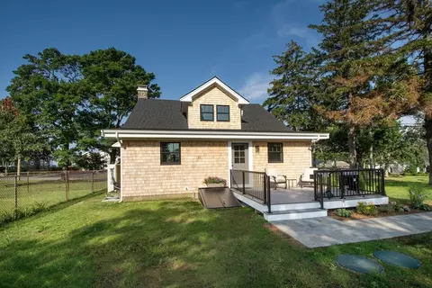 Exterior - 34 Lincoln Ave, Bourne, MA 02532 photo 10 of 18