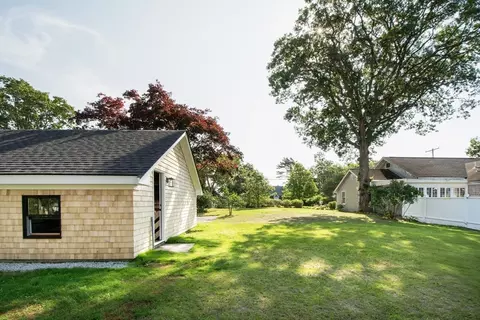 Exterior - 34 Lincoln Ave, Bourne, MA 02532 photo 16 of 18
