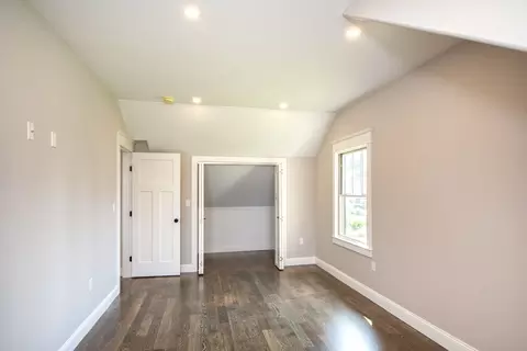 Bedroom - 34 Lincoln Ave, Bourne, MA 02532 photo 3 of 3
