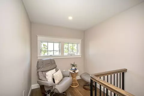 Entry Way - 34 Lincoln Ave, Bourne, MA 02532 photo 2 of 3