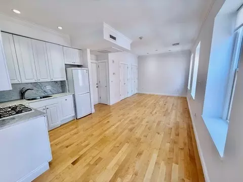 Living - 11 Unity St #8, Boston, MA 02113 photo 5 of 8