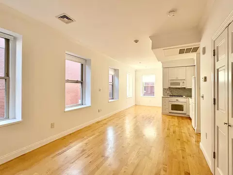11 Unity St #8, Boston, MA 02113