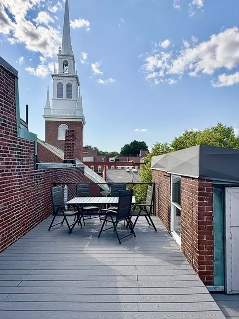 11 Unity St #7, Boston, MA 02113