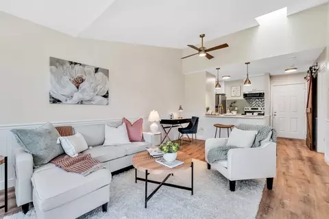 82 Fletcher #J, Brewster, MA 02631
