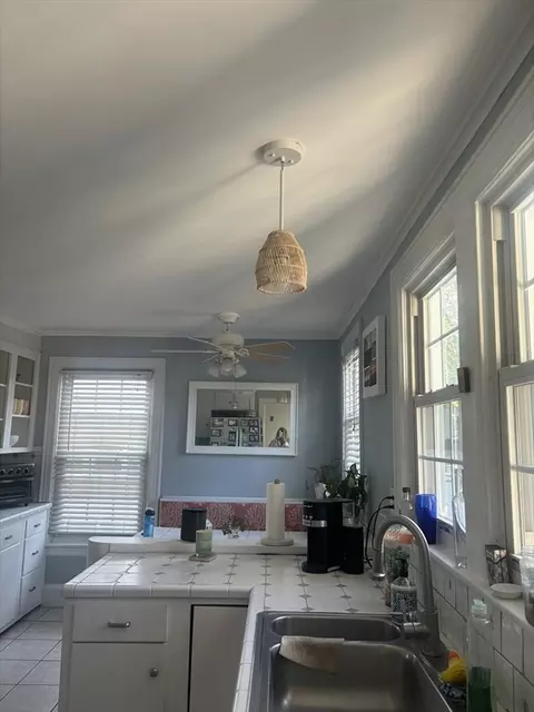 53 Bronson Ter, Springfield, MA 01108 photo 11