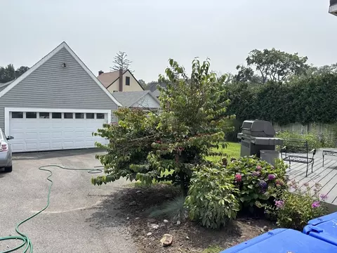 53 Bronson Ter, Springfield, MA 01108 photo 4