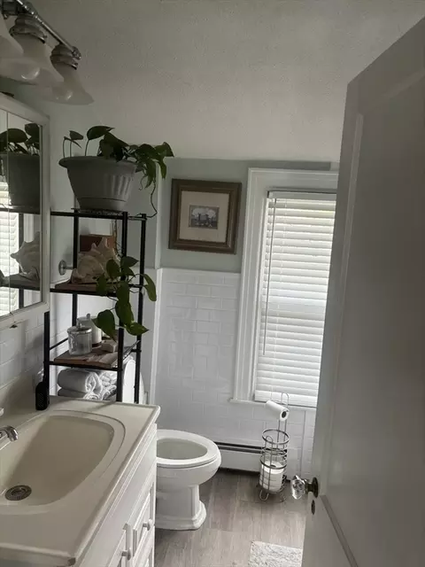 53 Bronson Ter, Springfield, MA 01108 photo 16