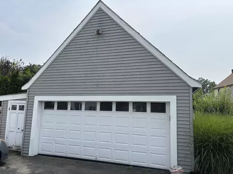 53 Bronson Ter, Springfield, MA 01108 photo 5