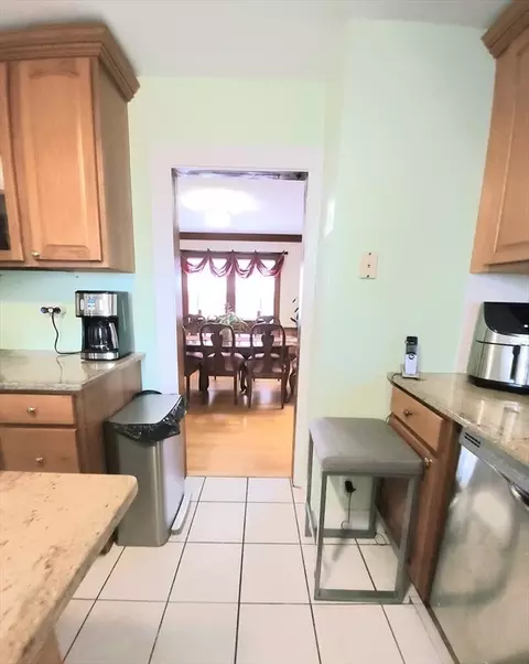 96 Brook Rd, Milton, MA 02186 photo 11