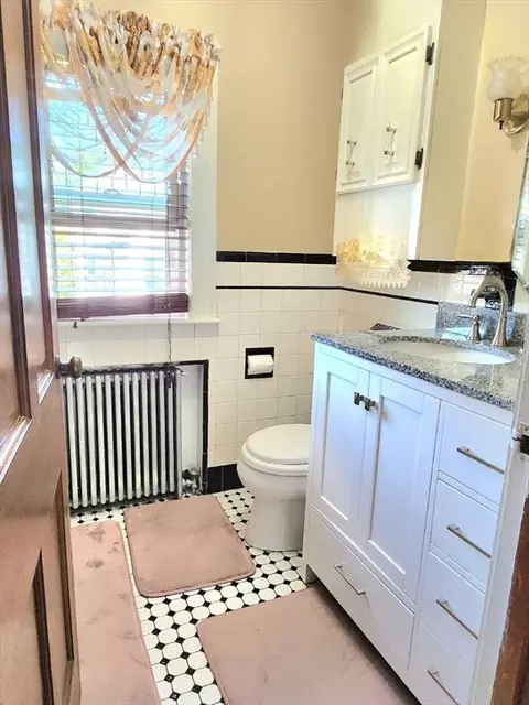 96 Brook Rd, Milton, MA 02186 photo 17