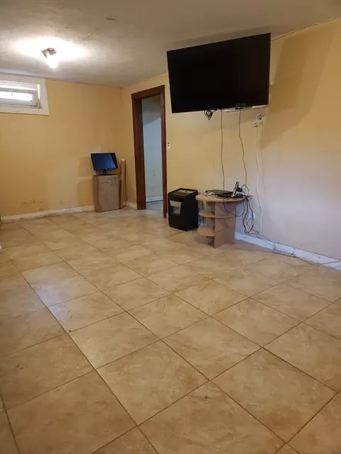 96 Brook Rd, Milton, MA 02186 photo 32