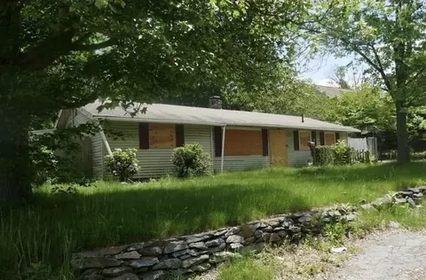 92 Summer St, Brockton, MA 02302