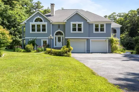 21 Forsythia Ln, Westport, MA 02790
