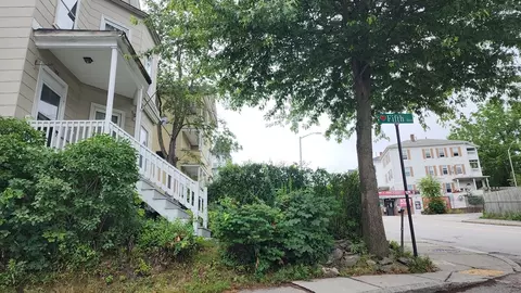184 Vernon St, Worcester, MA 01604 photo 5