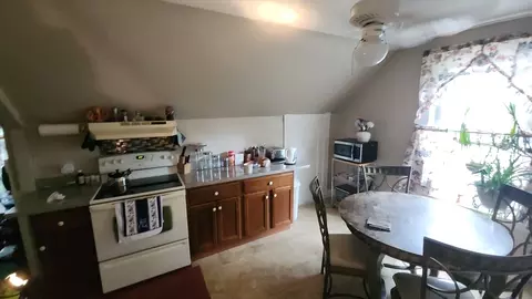 184 Vernon St, Worcester, MA 01604 photo 11