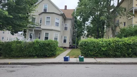 184 Vernon St, Worcester, MA 01604 photo 4