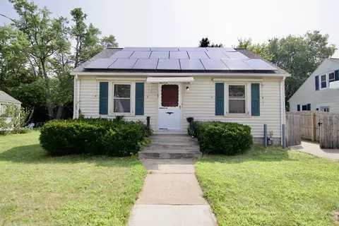 67 Grandview St, Springfield, MA 01118