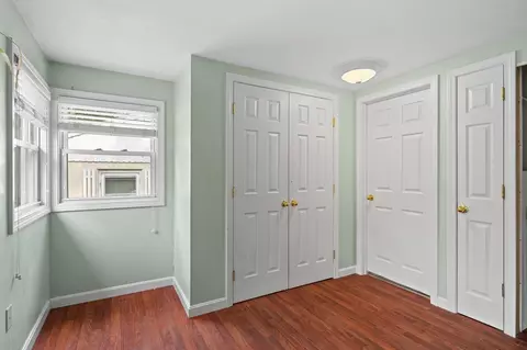 Entry Way - 10 Bainridge Rd, Worcester, MA 01602 photo 5 of 5