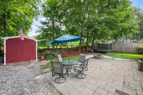 Exterior - 10 Bainridge Rd, Worcester, MA 01602 photo 5 of 5