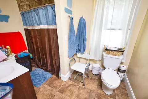 32 Moore St, Fall River, MA 02720 photo 21