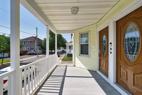 32 Moore St, Fall River, MA 02720 photo 5