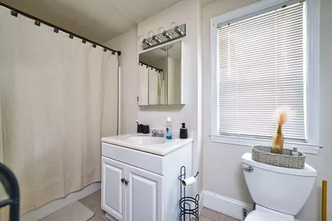 32 Moore St, Fall River, MA 02720 photo 27