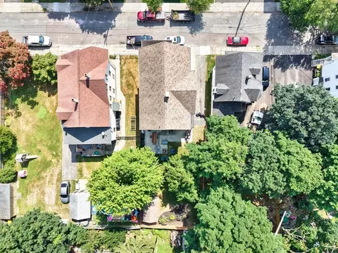 32 Moore St, Fall River, MA 02720 photo 3