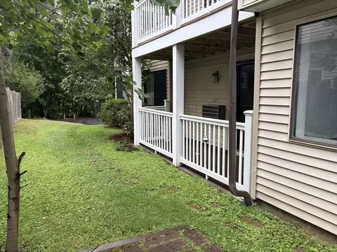 11 Hulbert Rd #3, Worcester, MA 01603 photo 4