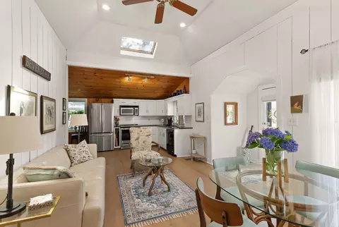 14 Thompson Rd, Beverly, MA 01915 photo 10