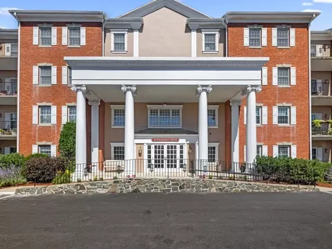 70 Weatherly #306, Salem, MA 01970