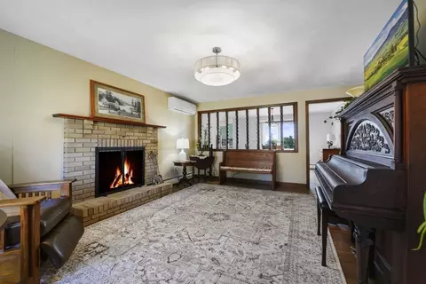 115 Andrews St, Fall River, MA 02724 photo 3