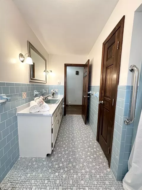 115 Andrews St, Fall River, MA 02724 photo 14