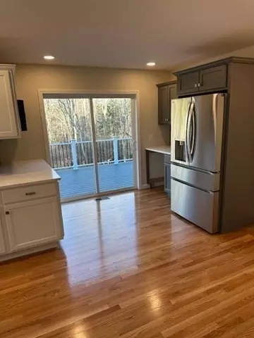 Entry Way - 1 Ely Rd, Wilbraham, MA 01095 photo 1 of 1