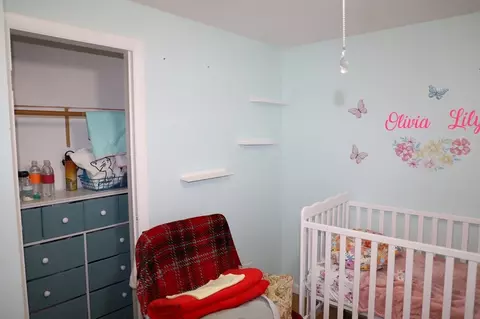 335 Peekskill Ave, Springfield, MA 01129 photo 17