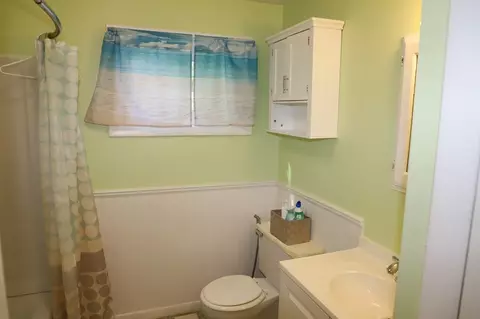335 Peekskill Ave, Springfield, MA 01129 photo 11