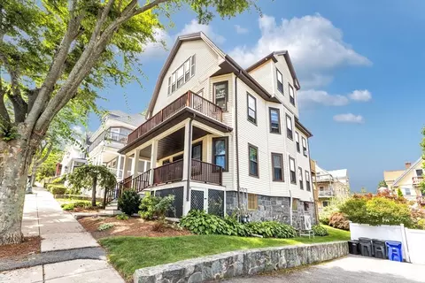 59 Aldrich St #2, Boston, MA 02131