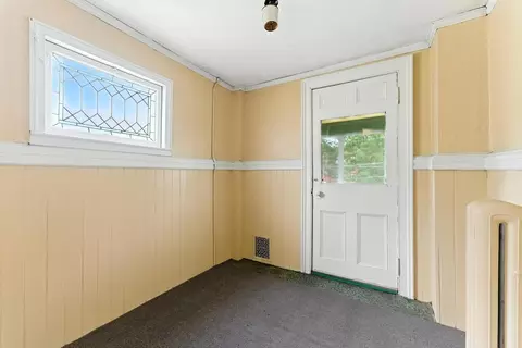 Entry Way - 112 Grape St, Chicopee, MA 01013 photo 2 of 4