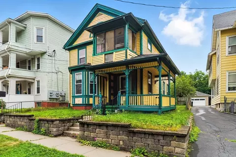 112 Grape St, Chicopee, MA 01013