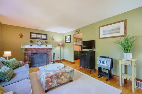 86 Pratt Ave, Dedham, MA 02026 photo 4