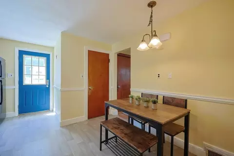 86 Pratt Ave, Dedham, MA 02026 photo 9
