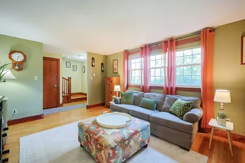 86 Pratt Ave, Dedham, MA 02026 photo 3