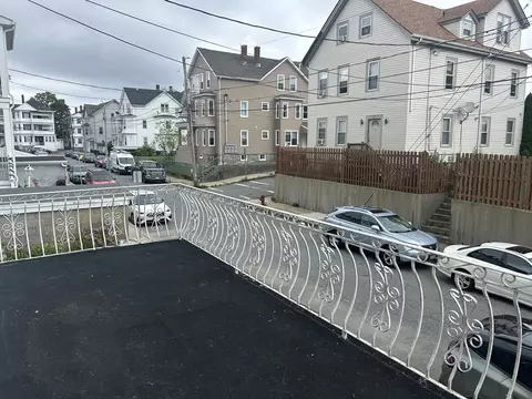 69 Mott St, Fall River, MA 02721 photo 3
