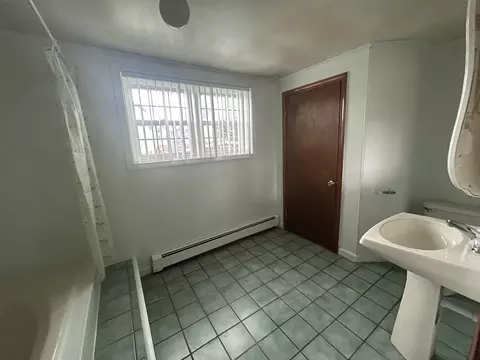 69 Mott St, Fall River, MA 02721 photo 12